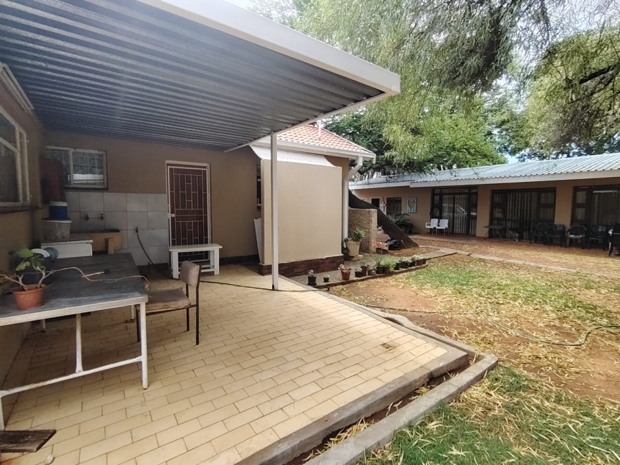 8 Bedroom Property for Sale in Universitas Free State